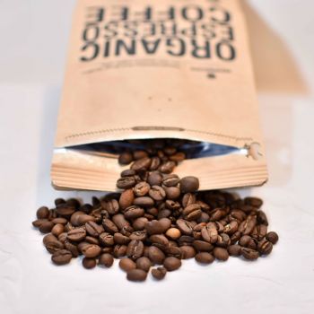 Cafea grecească – ritualul aromat care aduce vibe-ul mediteranean în ceașca ta
